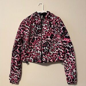 5/$55 !! 🔥 New Look Pink and Black Leopard Bomber Jacket